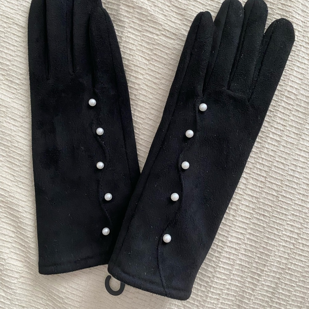 Black Suede Gloves with Pearl Accents
